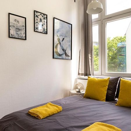 Central +3Br +Big Living Room Next To U-Station Berlin Bagian luar foto