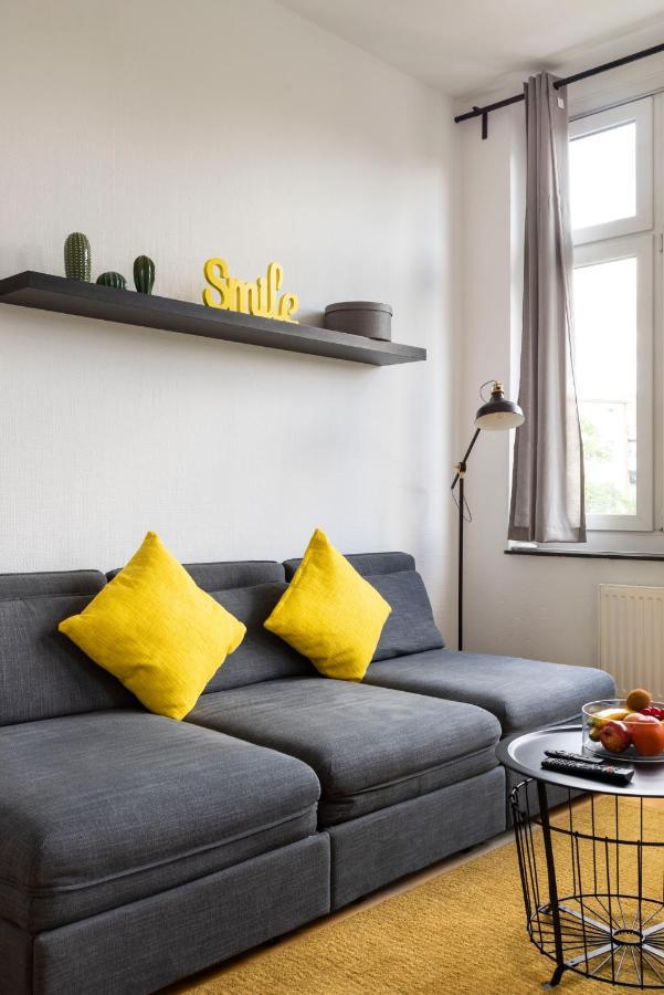 Central +3Br +Big Living Room Next To U-Station Berlin Bagian luar foto