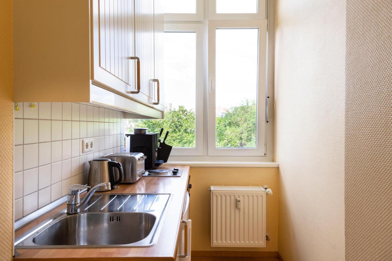 Central +3Br +Big Living Room Next To U-Station Berlin Bagian luar foto
