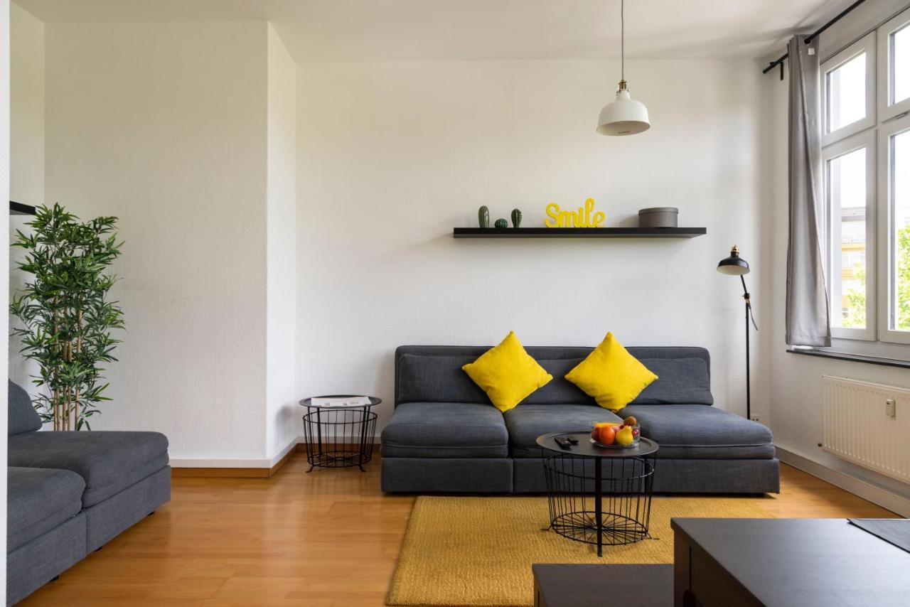 Central +3Br +Big Living Room Next To U-Station Berlin Bagian luar foto
